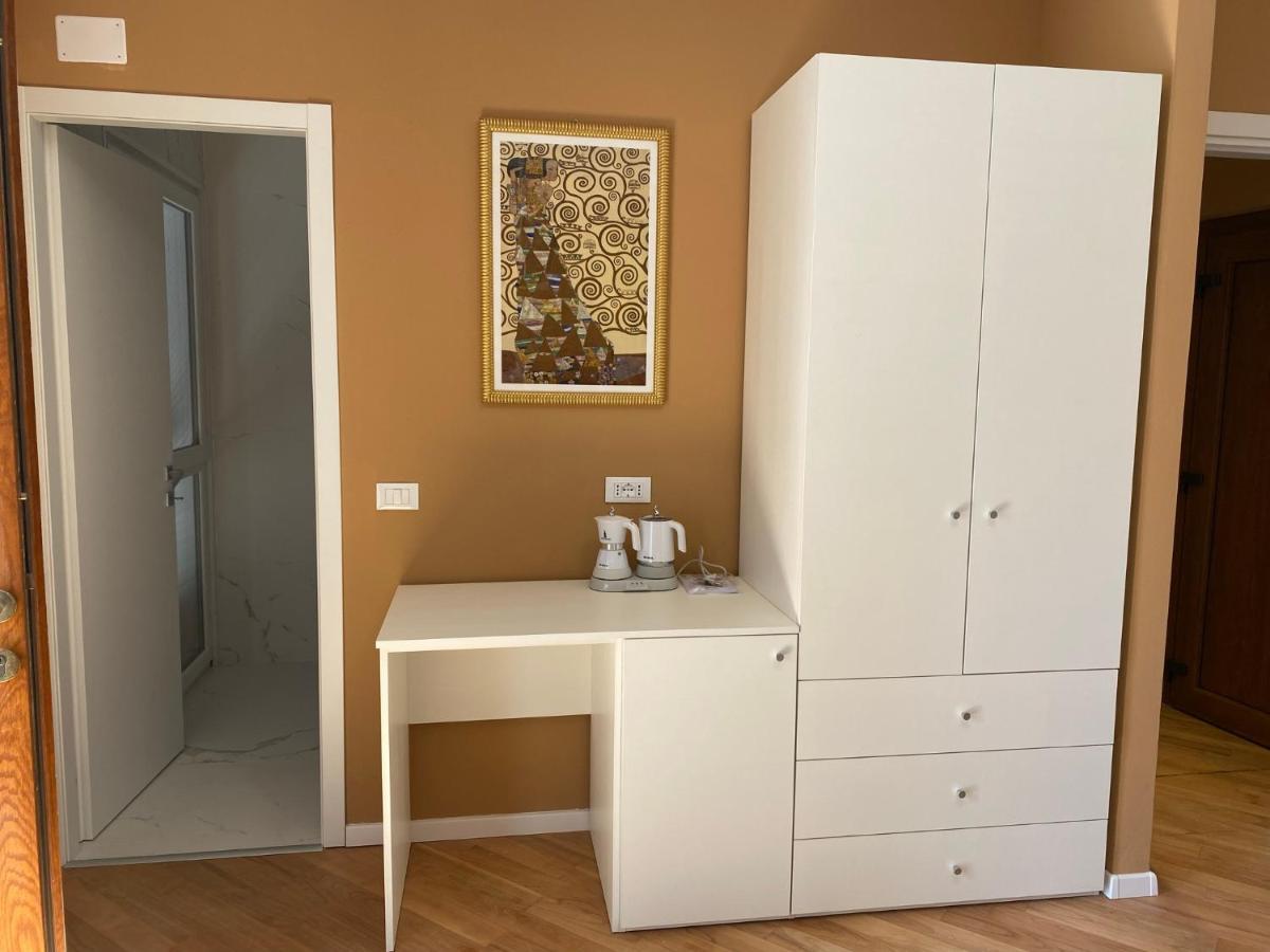 Villa Castello Only Room Лімоне-суль-Гарда Екстер'єр фото